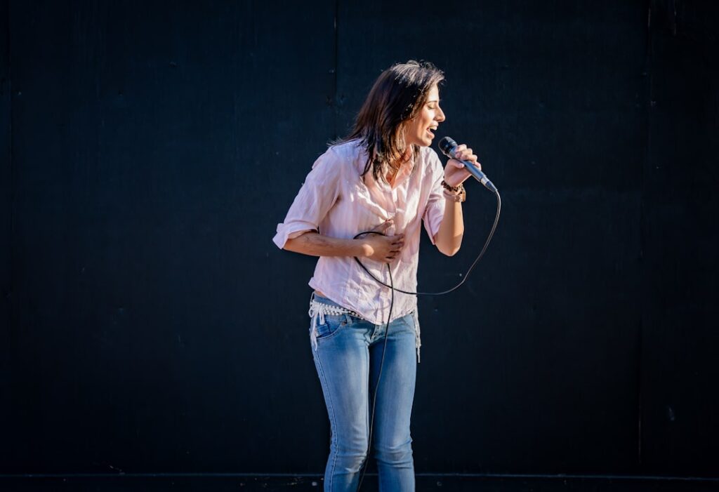a girl singing in Melbourne