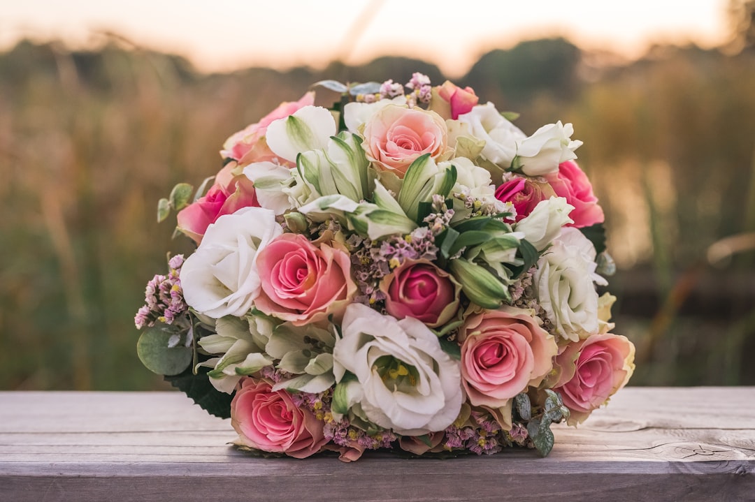 Wedding day flowers. Please credit my website: https://hochzeitsfotograf-berlin-fotosvoneuch.de/