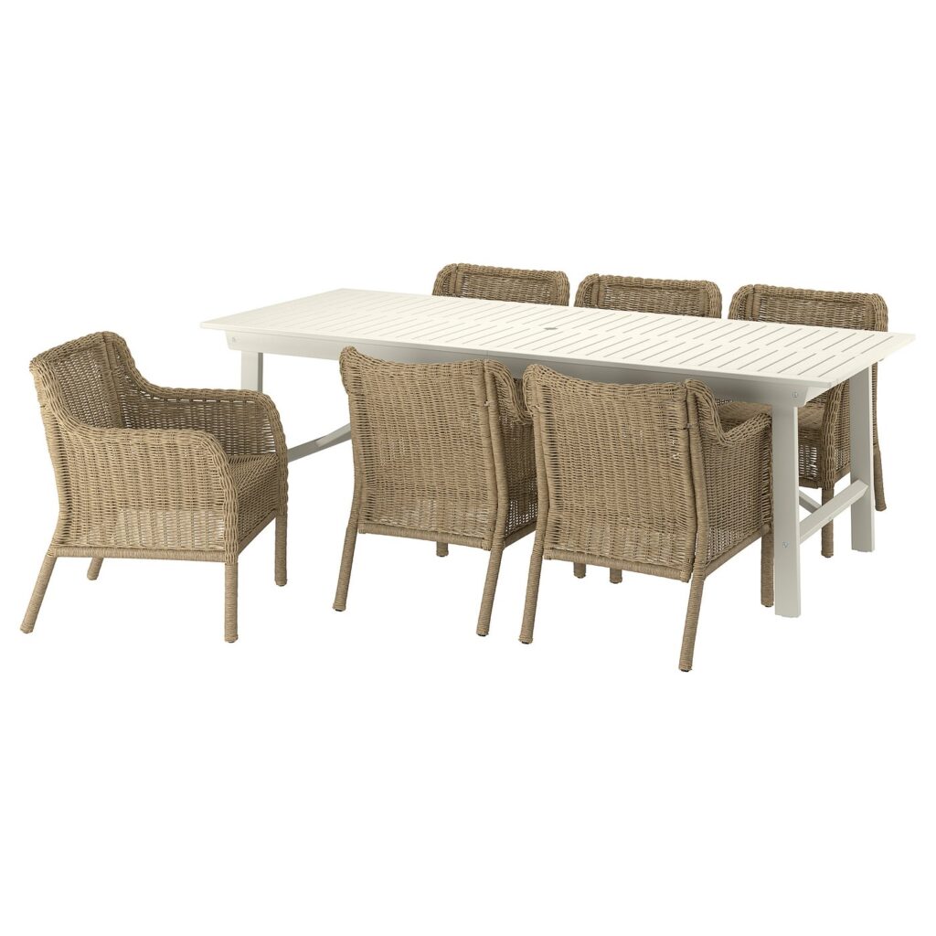 BONDHOLMEN / ULVEVÄR Tafel+6 leunstoelen, buiten - wit/beige kunststof rotan bruin 235x90 cm van IKEA